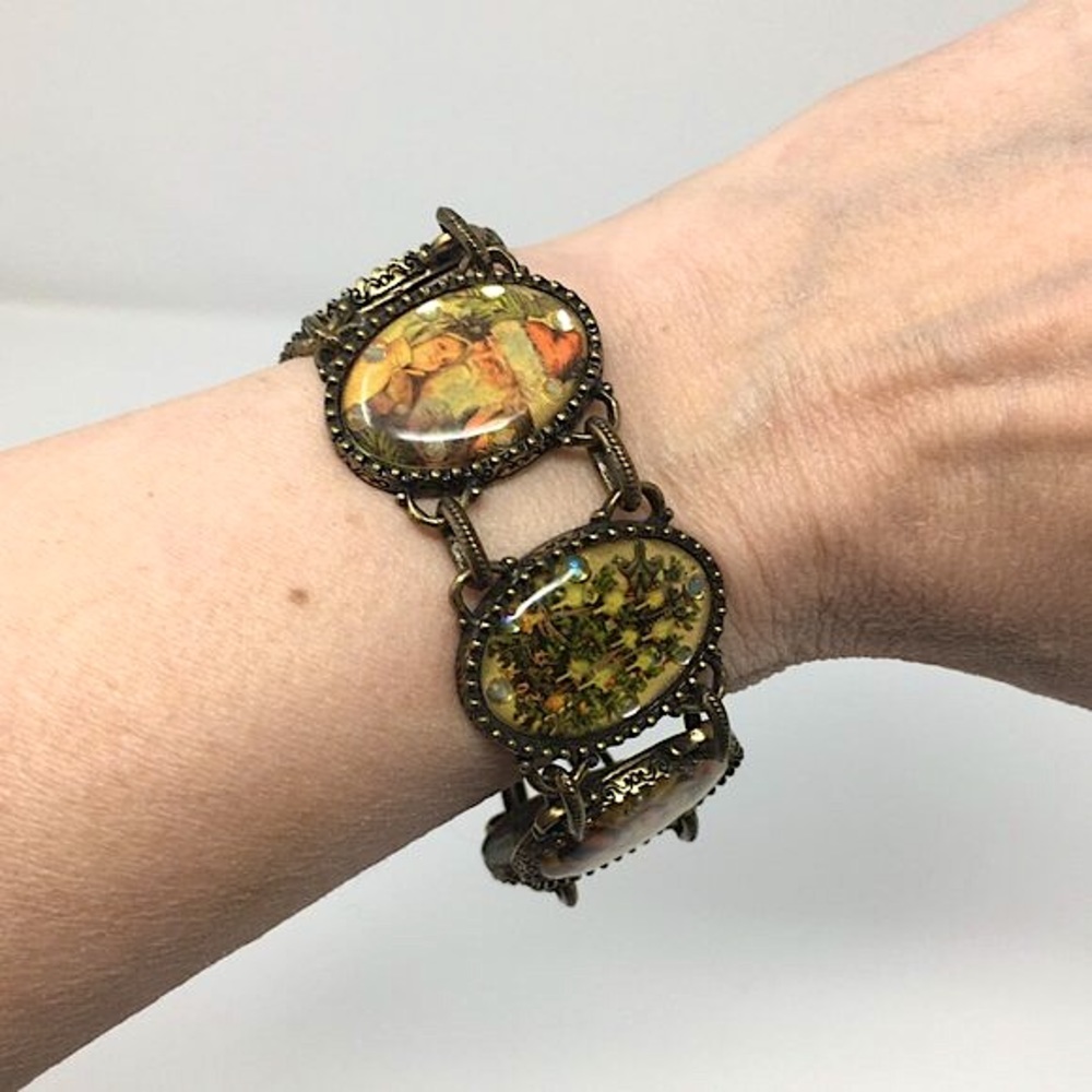 Vintage Reworked Avon Oval Antique Brass Tone Victorian Christmas Bracelet